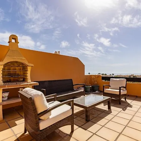 Costa Sea View Penthouse Apartment *